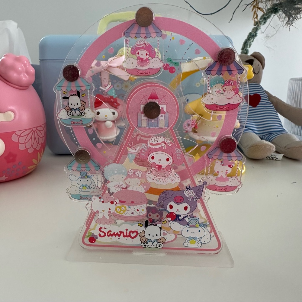 Sanrio Acrylic Ferris Wheel